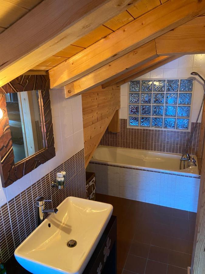 Bed And Breakfast Chalet Manava Morzine Exteriör bild